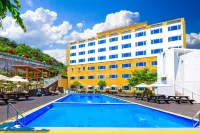 Doya Hotel Geoje - Rooftop Pools