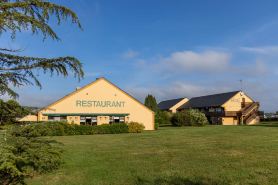 르 2 바이 호텔 아케나 라 페르트 베르나르