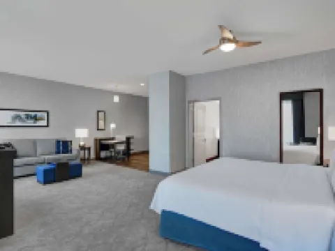 Homewood Suites by Hilton Edison Woodbridge Hotels in Edison