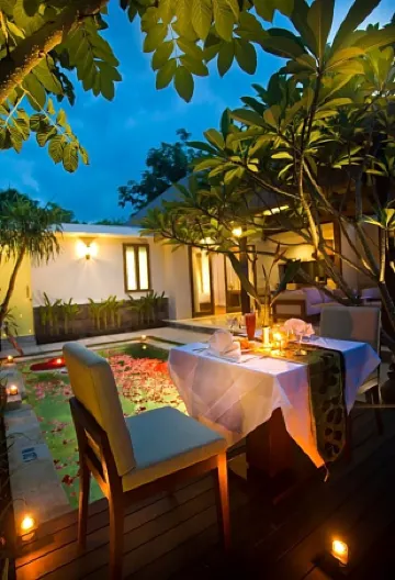 The Astari Villa and Residence Отели рядом с достопримечательностью «Pantai Muaya»