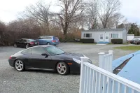 The Atlantic House - Parkplatz