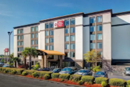 Holiday Inn & Suites COLUMBIA NE - FT JACKSON AREA by IHG โรงแรมใน