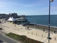 Helmsman Guesthouse