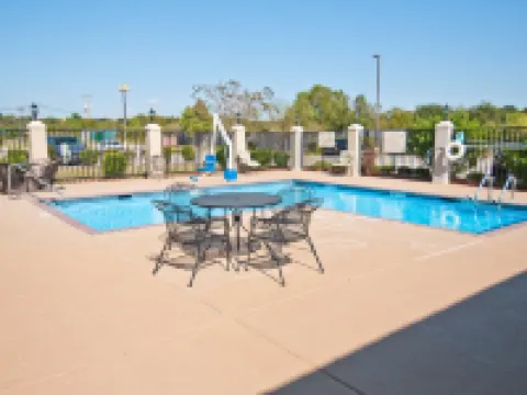 Hampton Inn Canton Hoteles en Canton