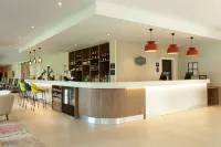 Hampton by Hilton Hamilton Park - 바