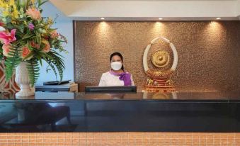 Avion Hotel