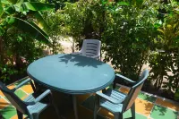 Fare Maheata Hotels in Te'avaro