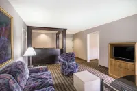 슈퍼 8 바이 윈덤 옥스포드 호텔 Lafayette County 호텔