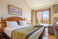 Hotel Exe Reina Isabel Hotels near Church and birthplace of Saint Teresa of Jesus
