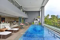 Travello Hotel Bandung - piscina