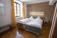Landhotel Battenheimer Hof فنادق في Guntersblum