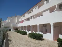 Apartamentos Salema Praia Club