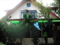 Dal View Resort Hotels near जामिया मस्जिद