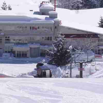 栂池高原 ホテル サニーバレー Hotel Exterior