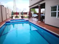 Frederick's Lodge - Kolam Renang