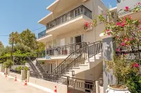 Niriis Hotel