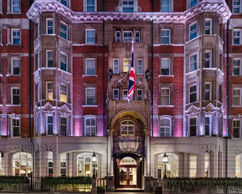 Radisson Blu Hotel, London Tottenham Court Road Hotels near Fitzrovia