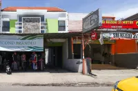Hotel O Garut near Alun-Alun Tarogong formerly Wisma Etiga - Bintang 2