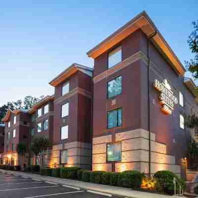 Homewood Suites by Hilton Williamsburg Hotel Exterior