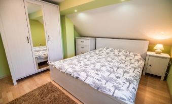 Holiday Home Blue Sky