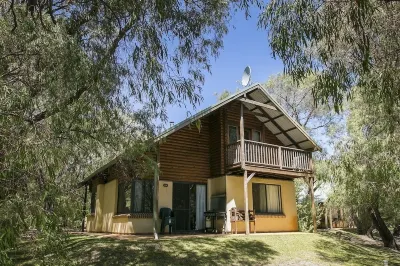 Wyadup Brook Cottages Hotels near Ngilgi Cave Ancient Lands Experience