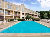 Days Inn by Wyndham Atlanta/Southlake/Morrow - Pools