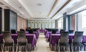 Harmonious Hotel