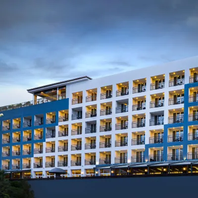 Radisson Hotel Kandy Hotels near Galmaduwa Temple