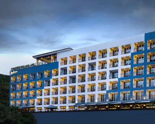Radisson Hotel Kandy Hotels near Galmaduwa Temple