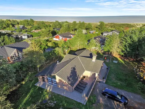 "Ehlin" - 150m from the Sea