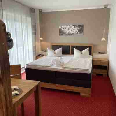 Hotel Zur Isar Rooms