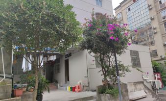 Laochen Hostel