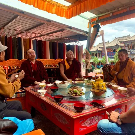 Ma Ti Temple Wolong Villa