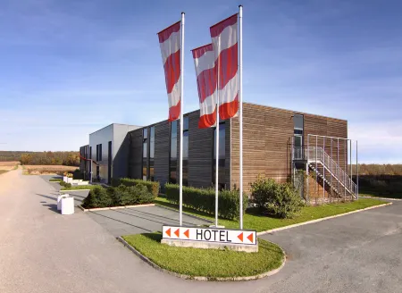 Hotel der Freiraum Отели в г. Штегерсбах