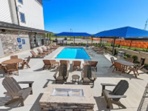 Holiday Inn Express KANSAS CITY NORTH – PARKVILLE by IHG Hotels in Platte County
