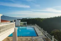 The Grand Kandyan - Pools