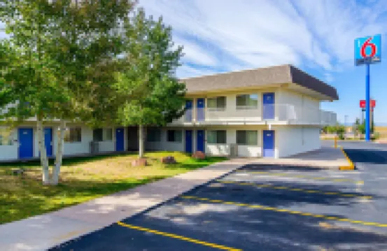 모텔 6 래러미, 와이오밍  호텔