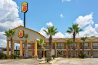 Super 8 by Wyndham Breaux Bridge Hotels in Breaux Bridge