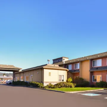 Travelodge Suites by Wyndham Newberg