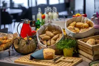 Park Inn by Radisson Poznan - breakfast
