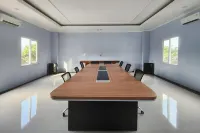 Urbanview Hotel Mutiara Persada Syariah Majalengka by RedDoorz Hotels in Kadipaten
