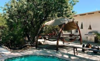 Eins Art Studios - Housity