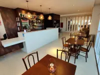 Mogano Express Hotel- Eletroposto - sarapan