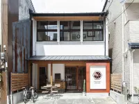 福岡蜂巢旅館