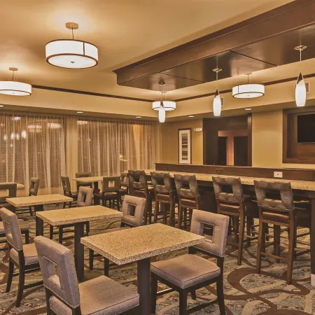 La Quinta Inn & Suites by Wyndham Sioux Falls