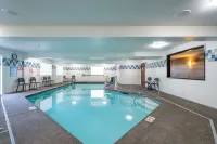 Best Western Lake Oswego Hotel  Suites - piscina