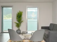 Front Lake Vacation Rental Melì in Melide Hotels in Melide