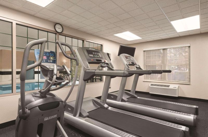 Country Inn & Suites by Radisson, Schaumburg, IL photo 3