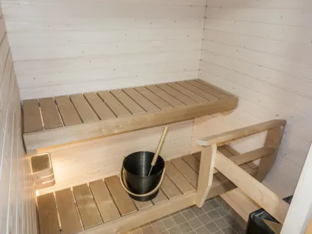 Tievan Aurinkorinne Dina Отели рядом с достопримечательностью «Snow Village»