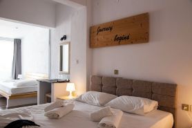 Kastro Hotel
